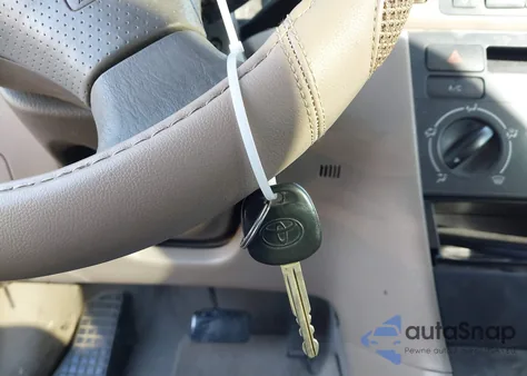 2008 Toyota Corolla Ce из США, поврежденный, VIN 1NXBR32EX8Z949404